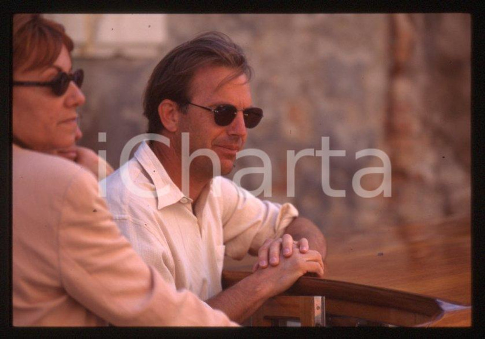 Fotografia d epoca originale Kevin COSTNER  VENEZIA Mostra del Cinema 1995  35 mm vintage slide 41 1