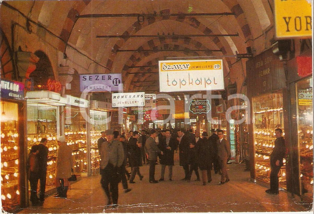Cartolina originale da collezione 1981 ISTANBUL Turchia Interno del Grand Bazaar Cartolina VINTAGE DANNEGGIATA 1