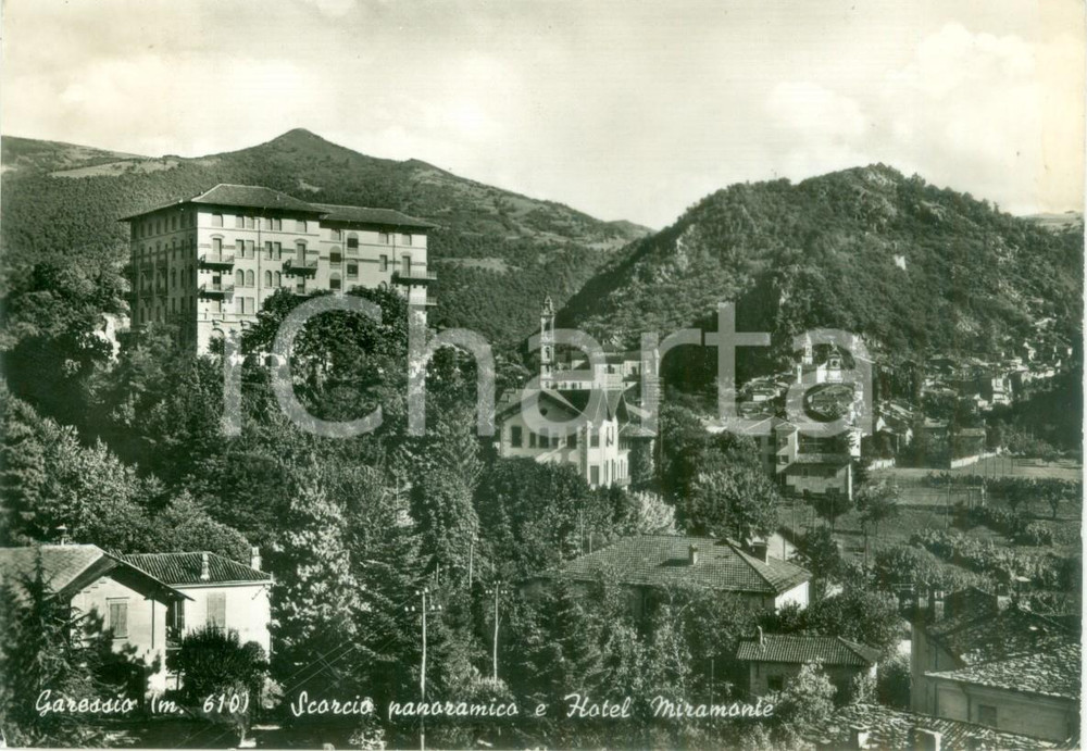 Cartolina originale da collezione 1963 GARESSIO CN Scorcio panoramico e Hotel MIRAMONTE Cartolina FG VG 1