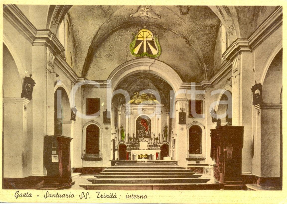 Cartolina originale da collezione 1955 ca GAETA LT Santuario Santissima Trinità  Interno Cartolina FG VG 1