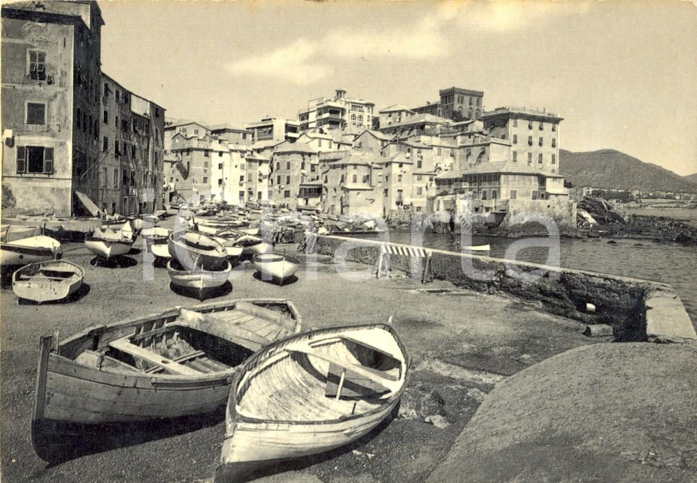 Cartolina originale da collezione 1950 ca GENOVA BOCCADASSE Porticciolo del borgo con barche Cartolina FG NV 1