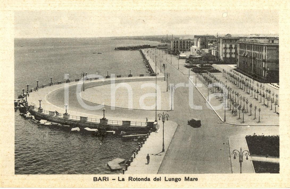 Cartolina originale da collezione 1935 ca BARI Veduta della Rotonda sul LUNGOMARE Cartolina ANIMATA FP NV 1