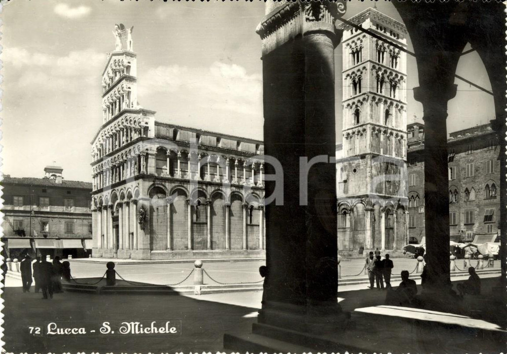 Cartolina originale da collezione 1954 LUCCA Veduta della chiesa di SAN MICHELE Cartolina postale ANIMATA FG VG 1