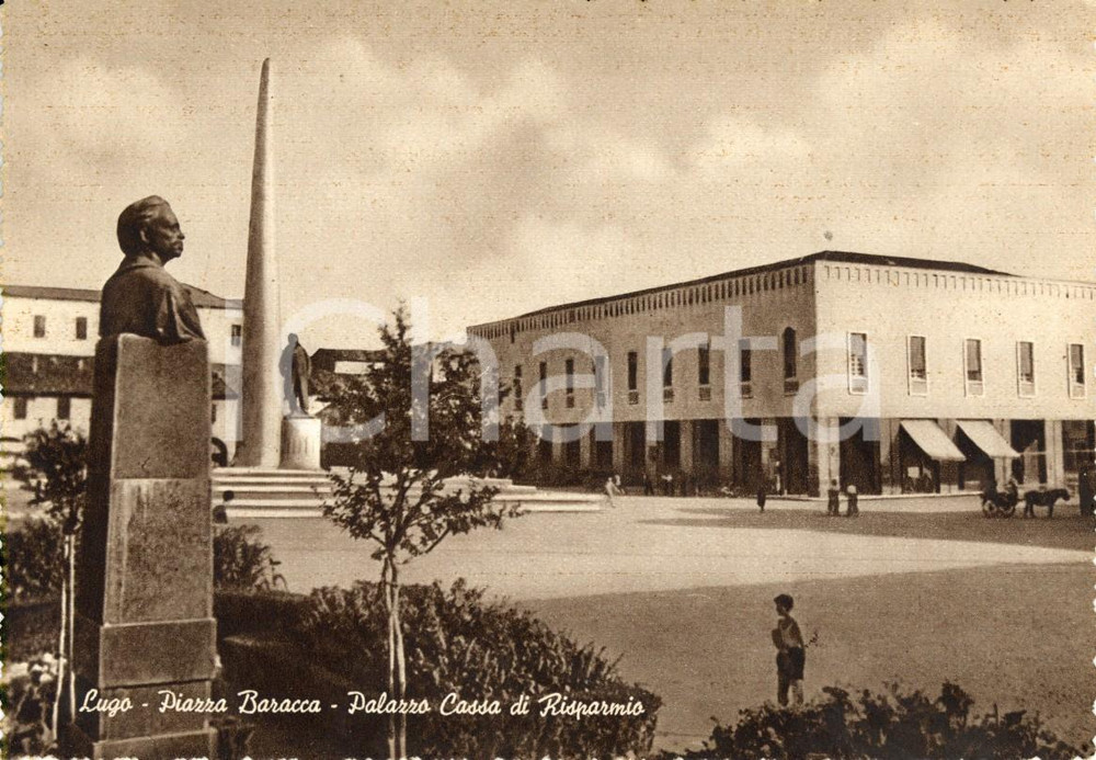 Cartolina originale da collezione 1950 ca LUGO (RA) Piazza BARACCA con palazzo della Cassa di Risparmio *ANIMATA 1