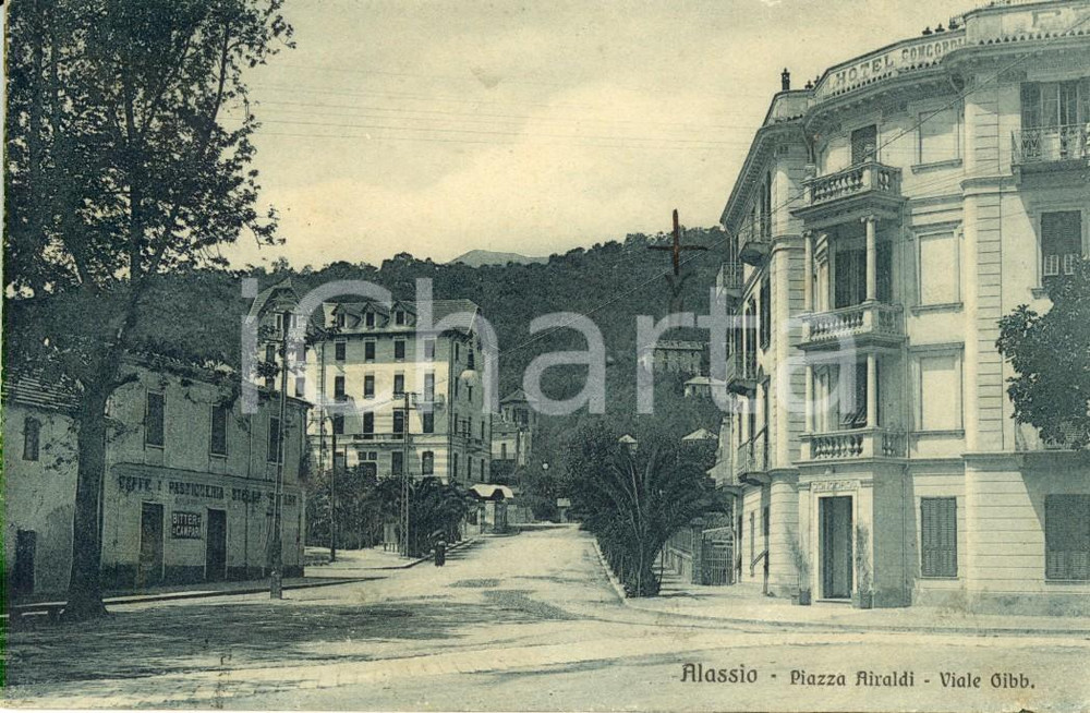Cartolina originale da collezione 1915 ca ALASSIO SV Veduta di piazza AIRALDI e viale GIBB Cartolina FP NV 1