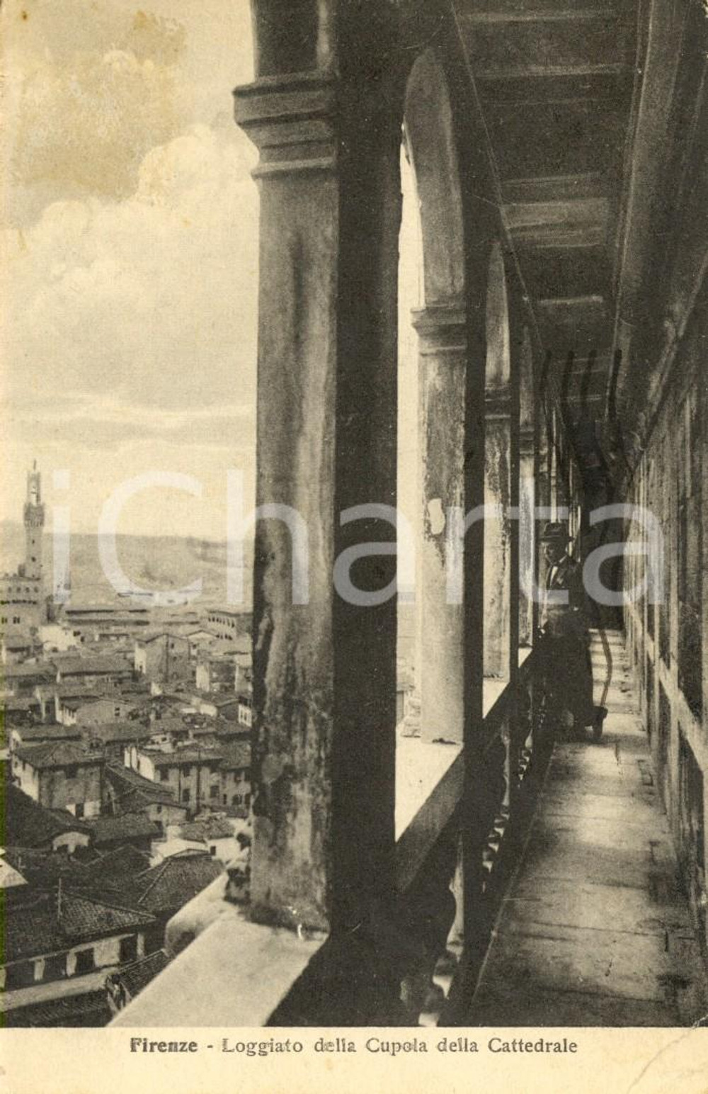 Cartolina originale da collezione 1947 FIRENZE Loggiato cupola della cattedrale SANTA MARIA DEL FIORE Animata VG 1