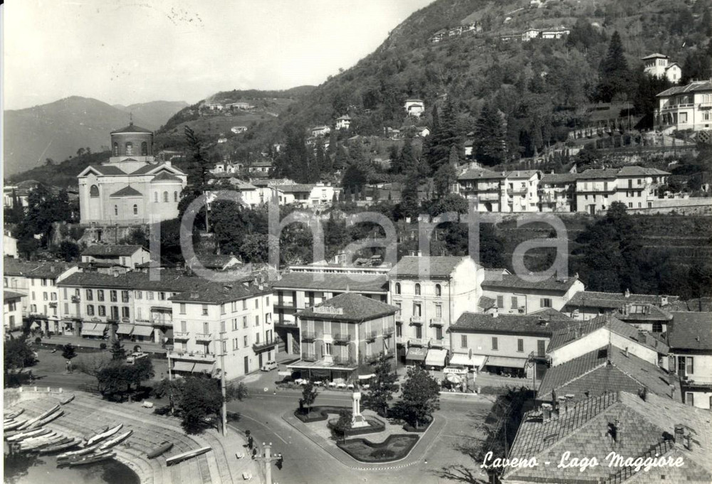 Cartolina originale da collezione 1962 LAVENO MOMBELLO (VA) Veduta paese - Albergo MORO *ANIMATA con barche FG VG 1
