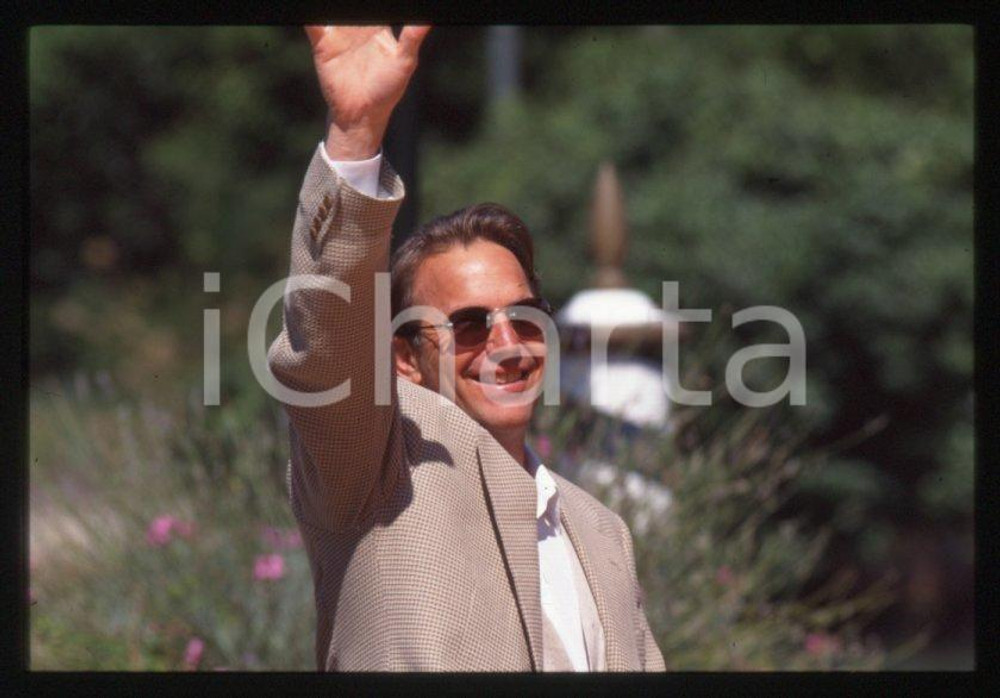 Fotografia d epoca originale Kevin COSTNER  VENEZIA Mostra del Cinema 1995  35 mm vintage slide 79 1