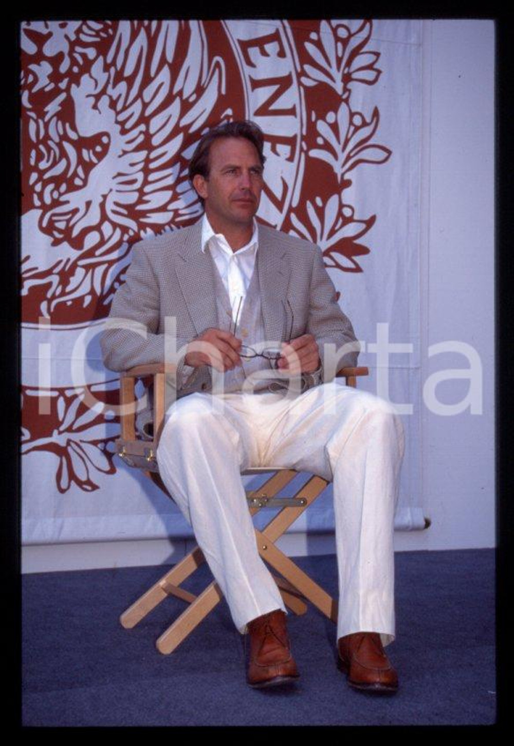 Fotografia d epoca originale Kevin COSTNER  VENEZIA Mostra del Cinema 1995  35 mm vintage slide 130 1