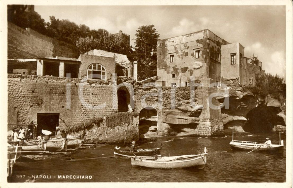 Cartolina originale da collezione 1937 NAPOLI Veduta di MARECHIARO con barche al porto *Cartolina ANIMATA FP NV 1