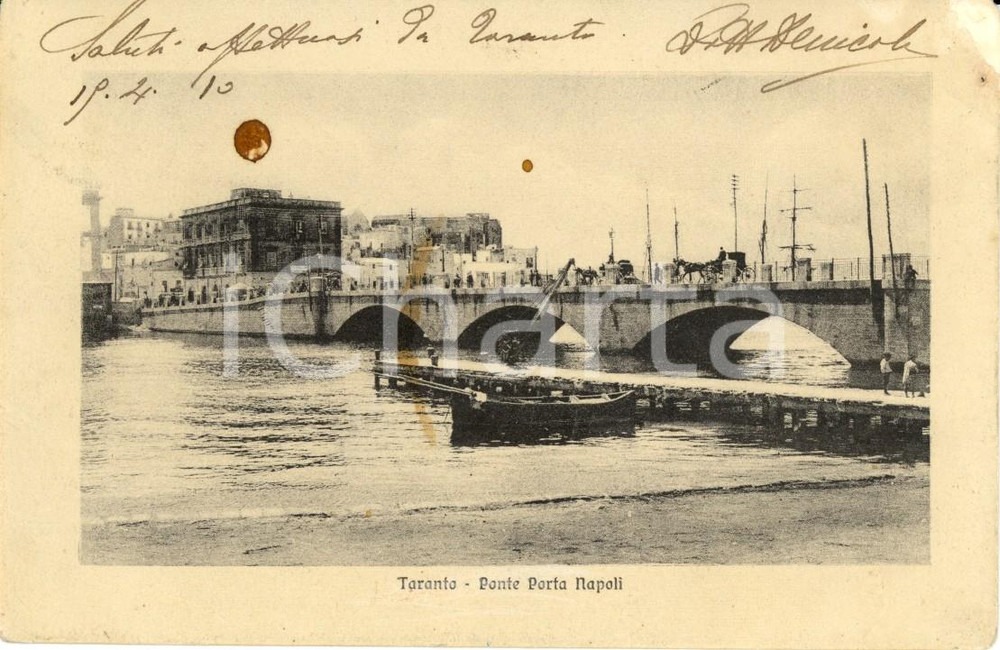 Cartolina originale da collezione 1910 TARANTO Ponte di PORTA NAPOLI ANIMATA con barca e carrozze FP VG 1