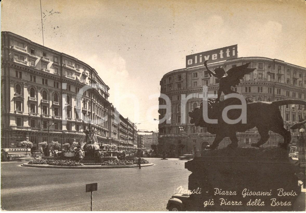 Cartolina originale da collezione 1955 ca NAPOLI Piazza Giovanni BOVIO con cartelloni PERUGINA e OLIVETTI FG VG 1