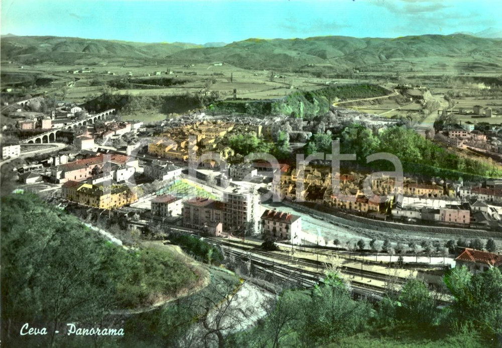 Cartolina originale da collezione 1960 CEVA CN Veduta panoramica con stazione ferroviaria Cartolina FG VG 1