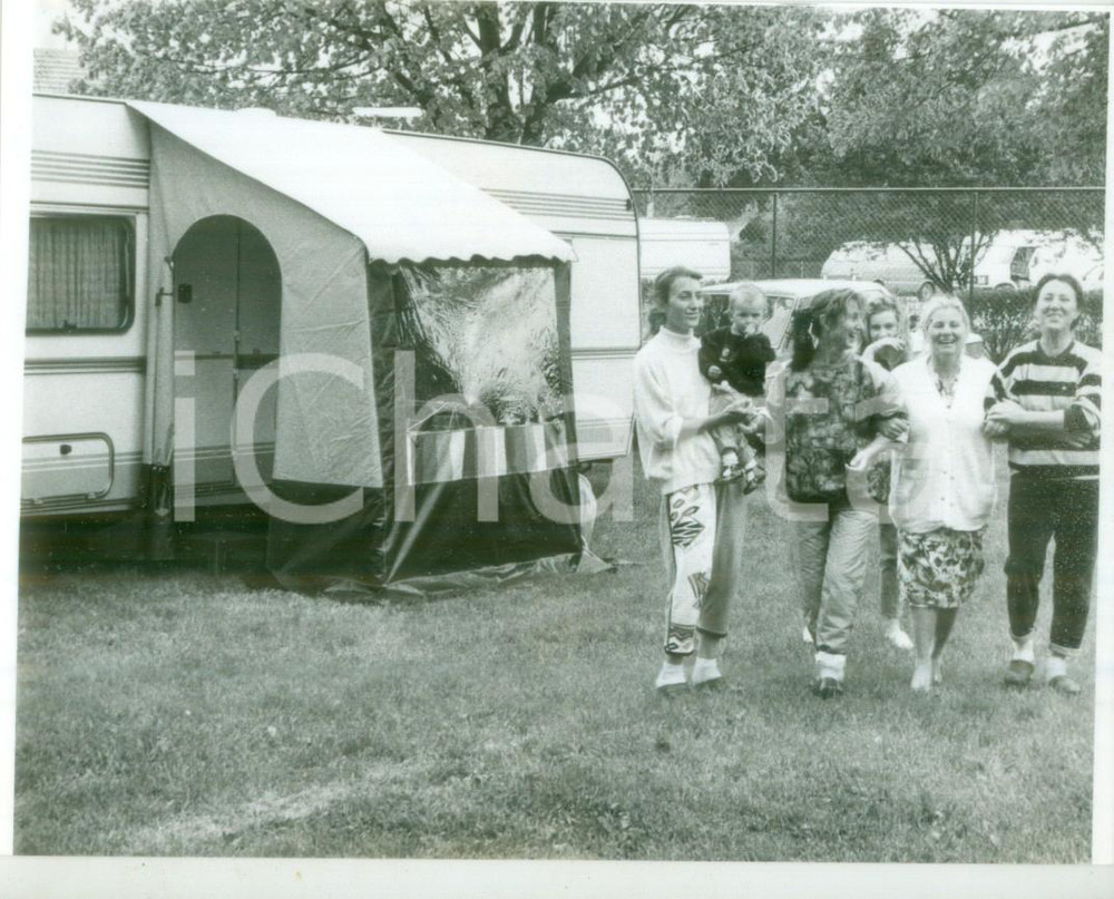 Fotografia d epoca originale 1988 CERNAY FRANCE Campeggiatrici allegre al camping LES ACACIAS Fotografia 1