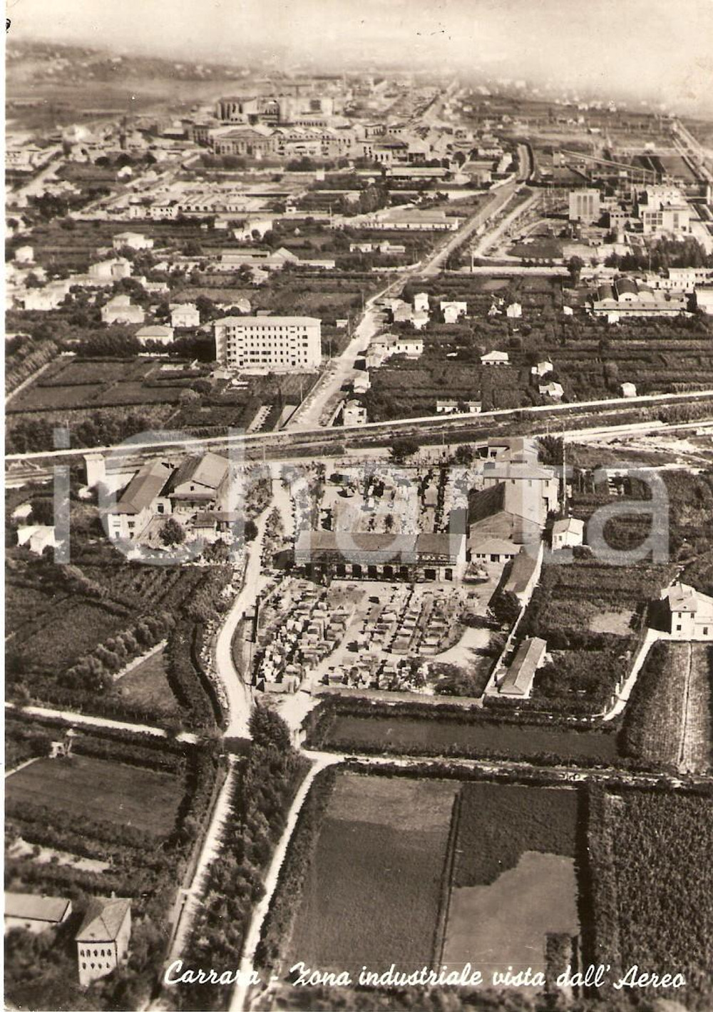 Cartolina originale da collezione 1957 CARRARA Zona industriale vista dall'aereo *Cartolina FG VG 1