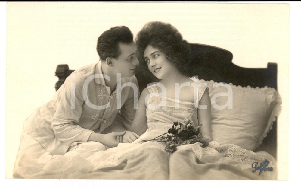 Fotografia d'epoca originale 1920 ca EROTICA VINTAGE La prima notte di nozze -  Ed. Super nÂ° 943 *Photo 1