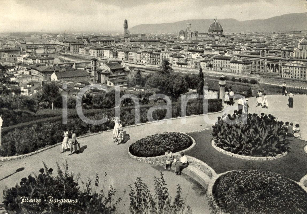 Cartolina originale da collezione 1965 FIRENZE Veduta panoramica della città con giardini Cartolina ANIMATA FG VG 1