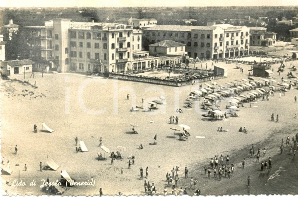 Cartolina originale da collezione 1950 LIDO DI JESOLO Spiaggia Grande Albergo BAGNI Cartolina ANIMATA FG NV 1