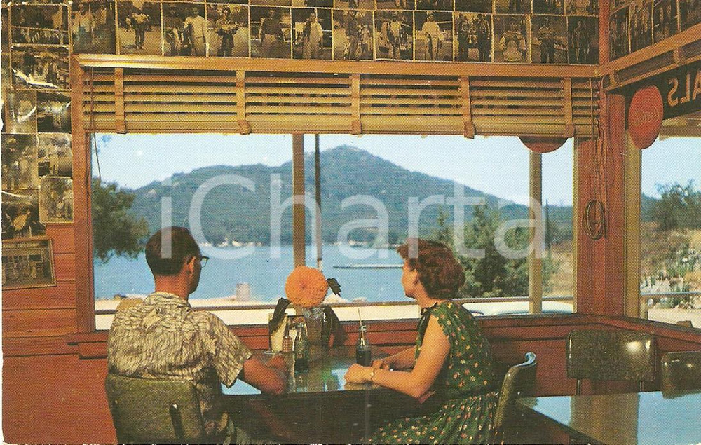 Cartolina originale da collezione 1958 ESCONDIDO CALIFORNIA (USA) Drinking a coke at LAKE WOHLFORD RESORT *VINTAGE 1