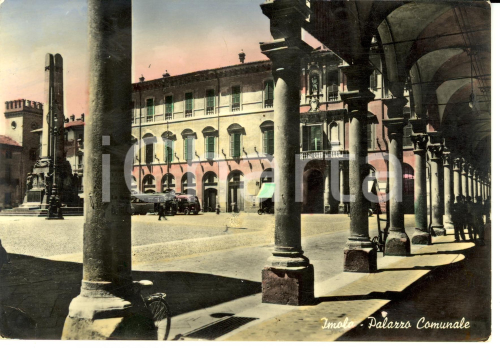 Cartolina originale da collezione 1957 IMOLA BO Palazzo Comunale Cartolina Postale FG VG 1