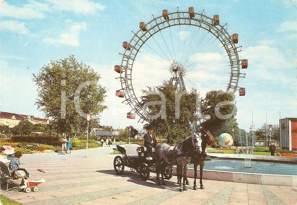 Cartolina originale da collezione 1965 ca WIEN AUSTRIA Ruota panoramica del PRATER e calesse Cartolina FG VG 1