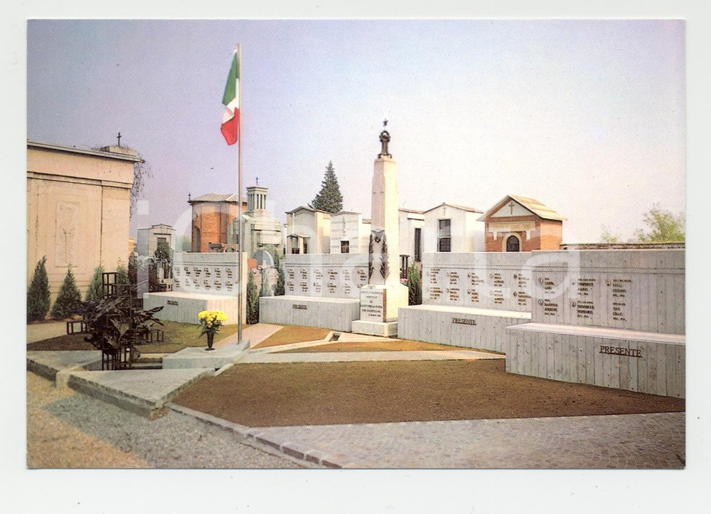 Cartolina originale da collezione 1980 ca CASTANO PRIMO (MI) Sacrario - Ossario dei Caduti Cartolina VINTAGE FG NV 1