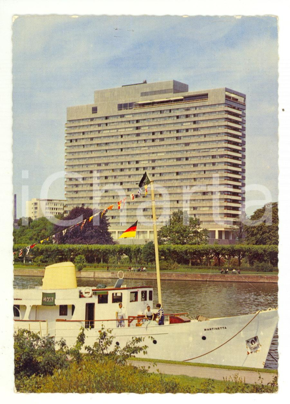 Cartolina originale da collezione 1970 ca FRANKFURT AM MEIN Hotel INTERCONTINENTAL Boat MARTINETTA Cartolina FG VG 1