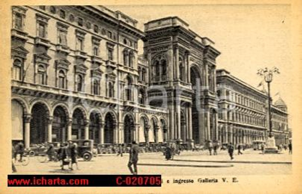 Cartolina originale da collezione 1941 MILANO Piazza DUOMO Galleria VITTORIO EMANUELE II Portici *Cartolina FP VG 1