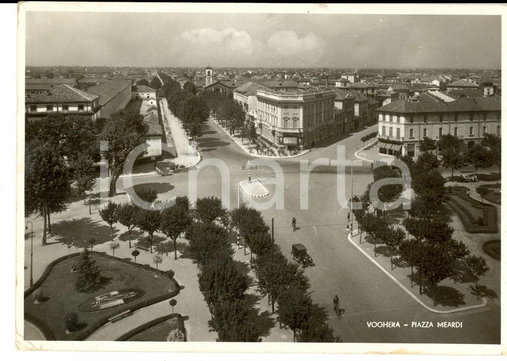 Cartolina originale da collezione 1938 VOGHERA (PV) Veduta di piazza MEARDI *Cartolina postale FG VG 1