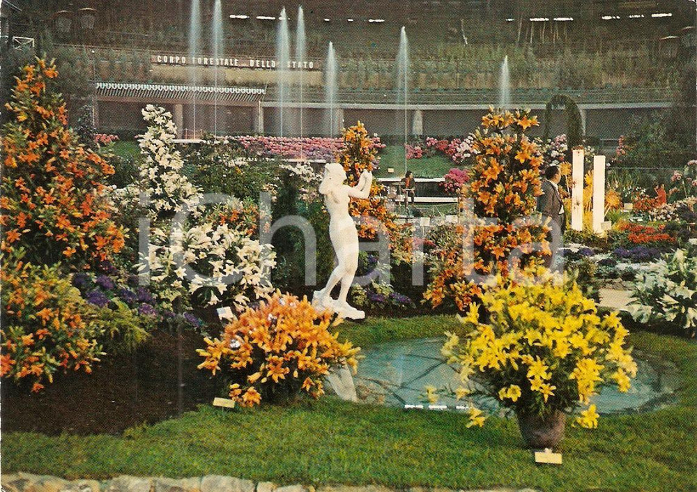 Materiale pubblicitario d’epoca 1971 GENOVA Fiera 2 EUROFLORA Allestimento floreale con statua VINTAGE Cartolina 1