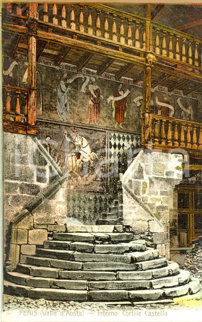 Cartolina originale da collezione 1915 ca FENIS AO Scalinata cortile interno del castello Cartolina FP NV 1