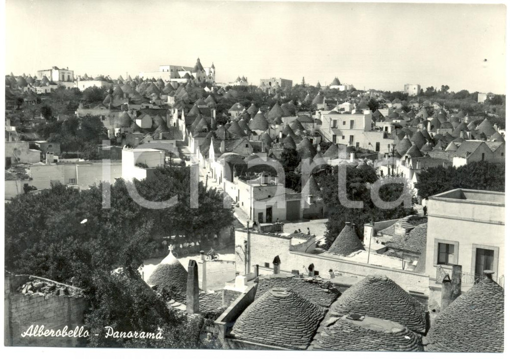 Cartolina originale da collezione 1960 ca ALBEROBELLO BA Veduta panoramica aerea TRULLI Cartolina FG NV 1