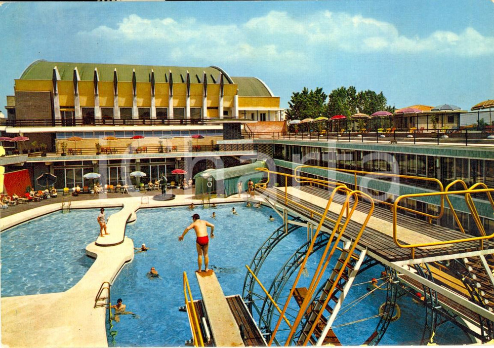 Cartolina originale da collezione 1975 ABANO TERME (PD) Piscina in zona CRISTOFORO COLOMBO Cartolina ANIMATA FG VG 1