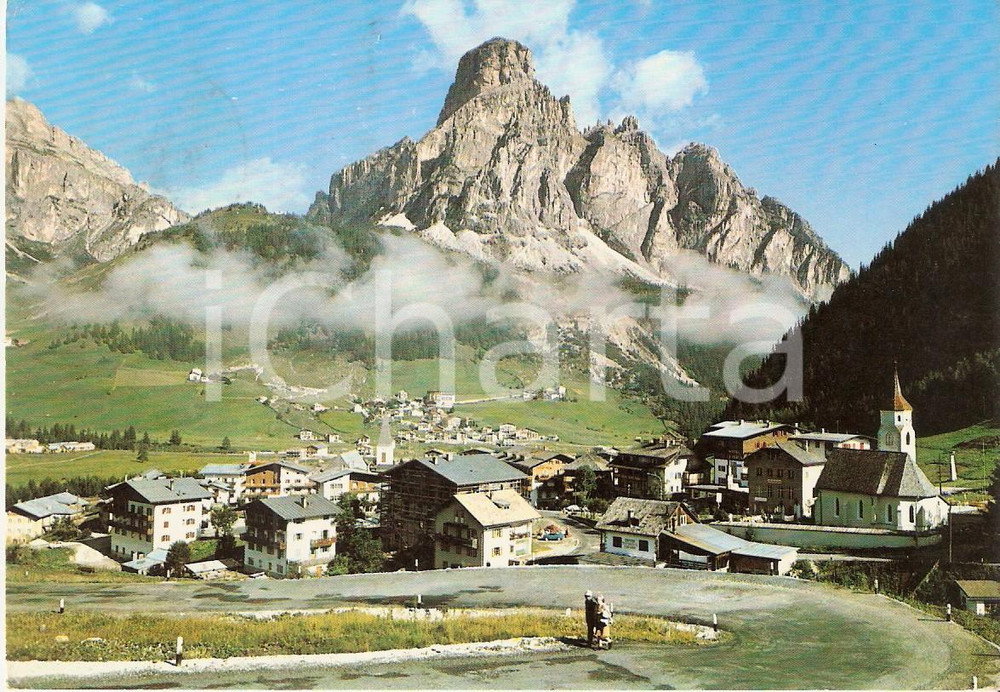 Cartolina originale da collezione 1972 CORVARA IN BADIA BZ Escursionisti verso il SASS SONGHER Cartolina FG VG 1