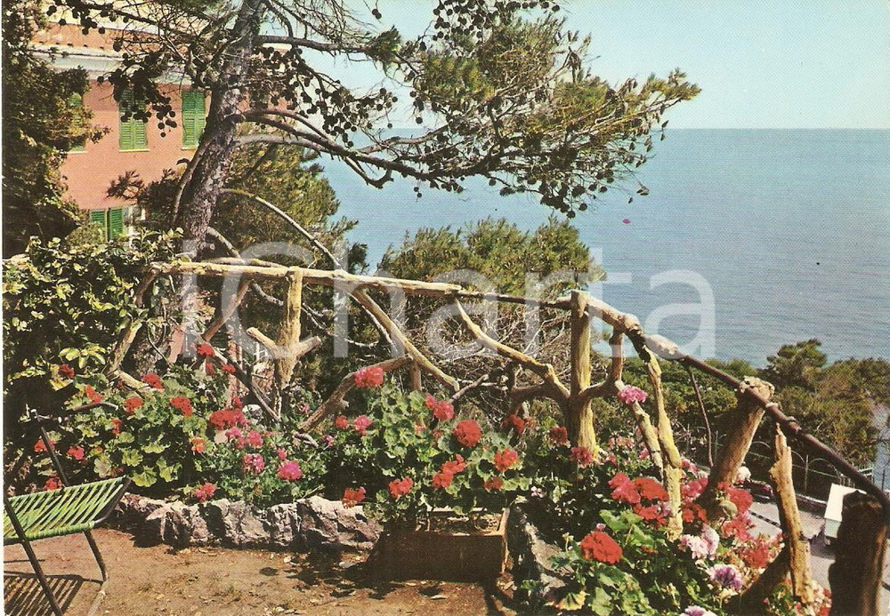 Cartolina originale da collezione 1975 ca GENOVA  VOLTRI Pensione VILLA AZZURRA Cartolina FG NV 1