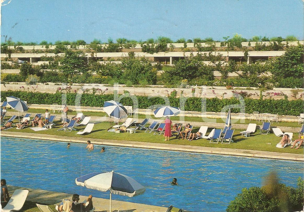 Cartolina originale da collezione 1986 OTRANTO LE Bagno in piscina al Villaggio Alimini VALTUR Cartolina FG VG 1