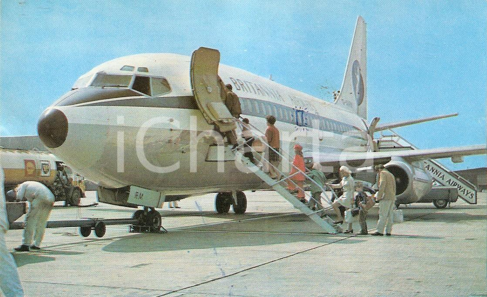 Cartolina originale da collezione 1970 ca BRITANNIA AIRWAYS Passeggeri si imbarcano su BOEING 737 Cartolina 1