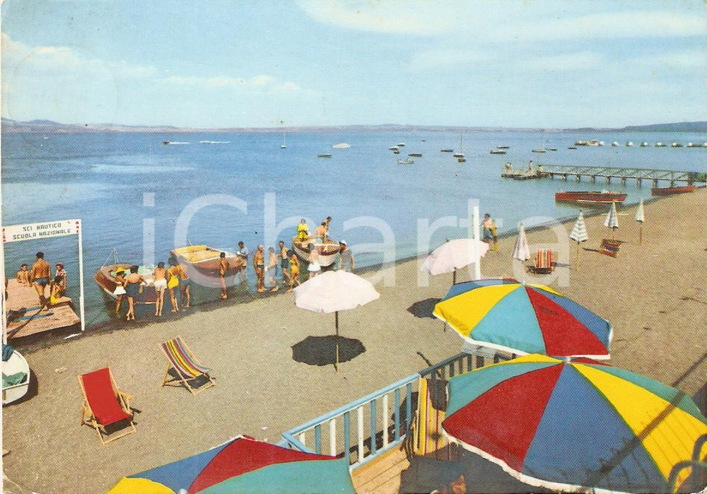 Cartolina originale da collezione 1970 ca LAGO DI BRACCIANO RM Scuola di sci nautico Cartolina FG VG 1