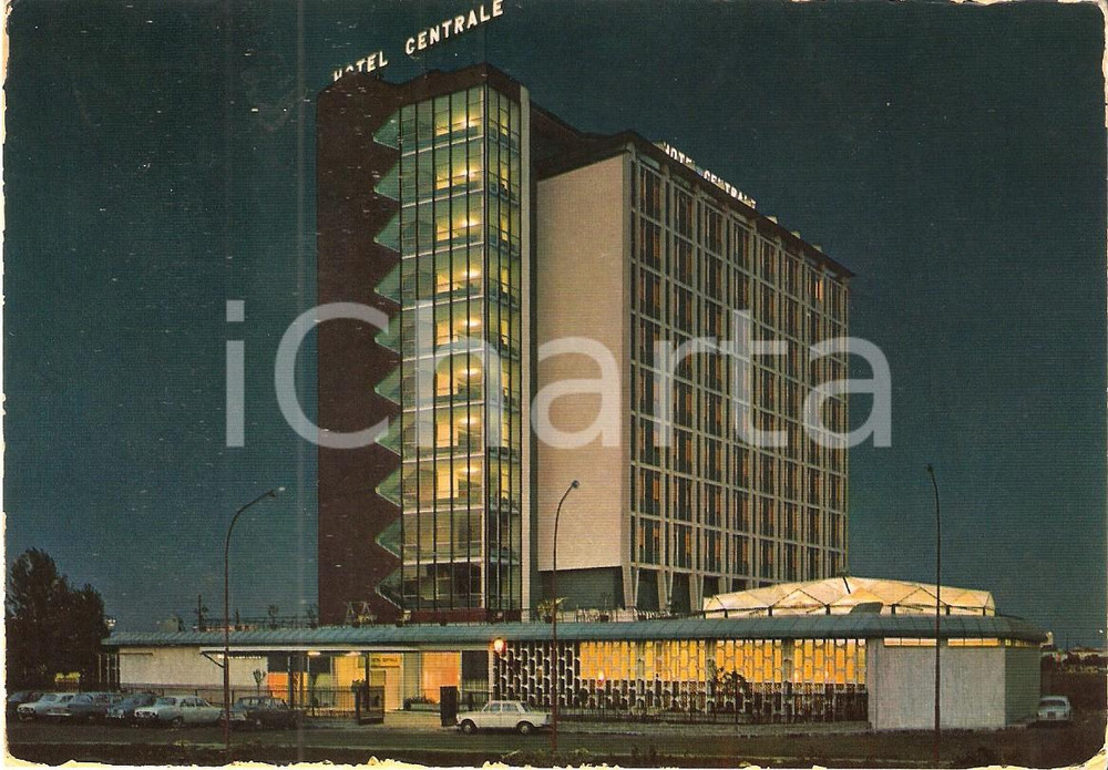 Cartolina originale da collezione 1966 ABANO TERME PD Panorama notturno con Hotel CENTRALE Cartolina FG VG 1