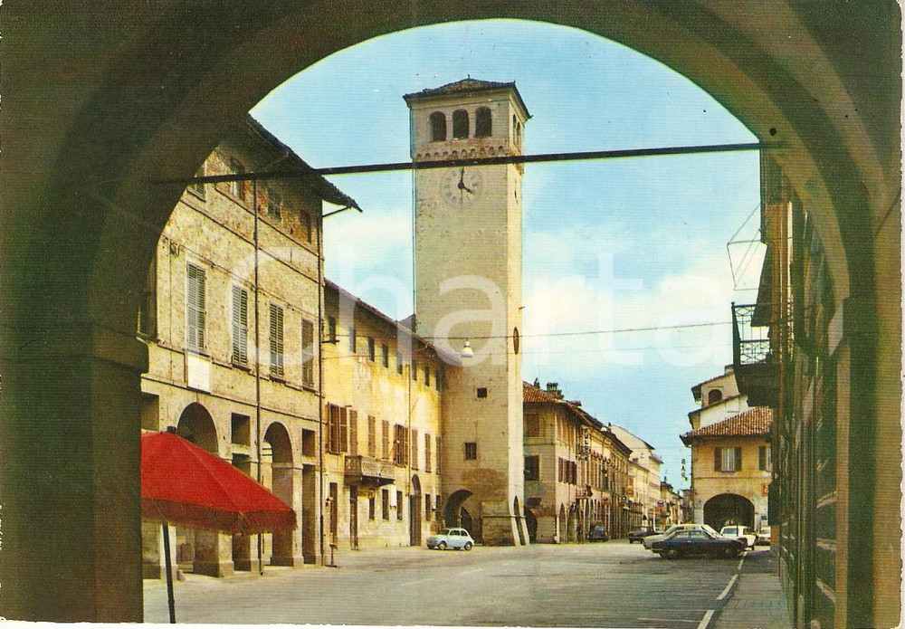 Cartolina originale da collezione 1970 ca CHERASCO CN Piazza del Comune e Via Vittorio Emanuele III Cartolina 1