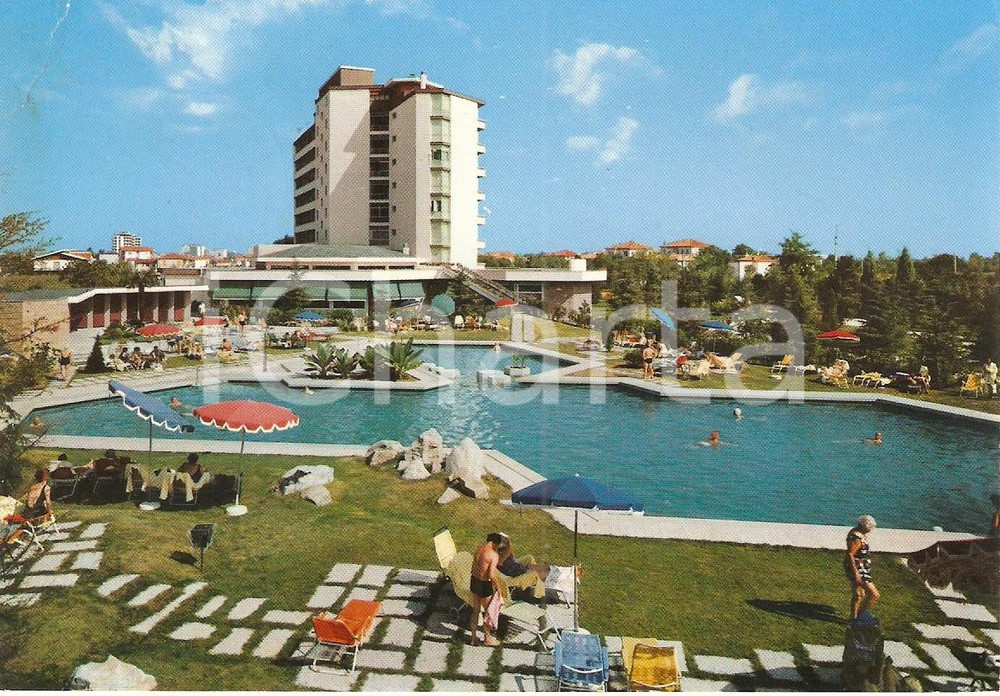 Cartolina originale da collezione 1970 MONTEGROTTO TERME PD Hotel GARDEN TERME Relax in piscina Cartolina FG VG 1