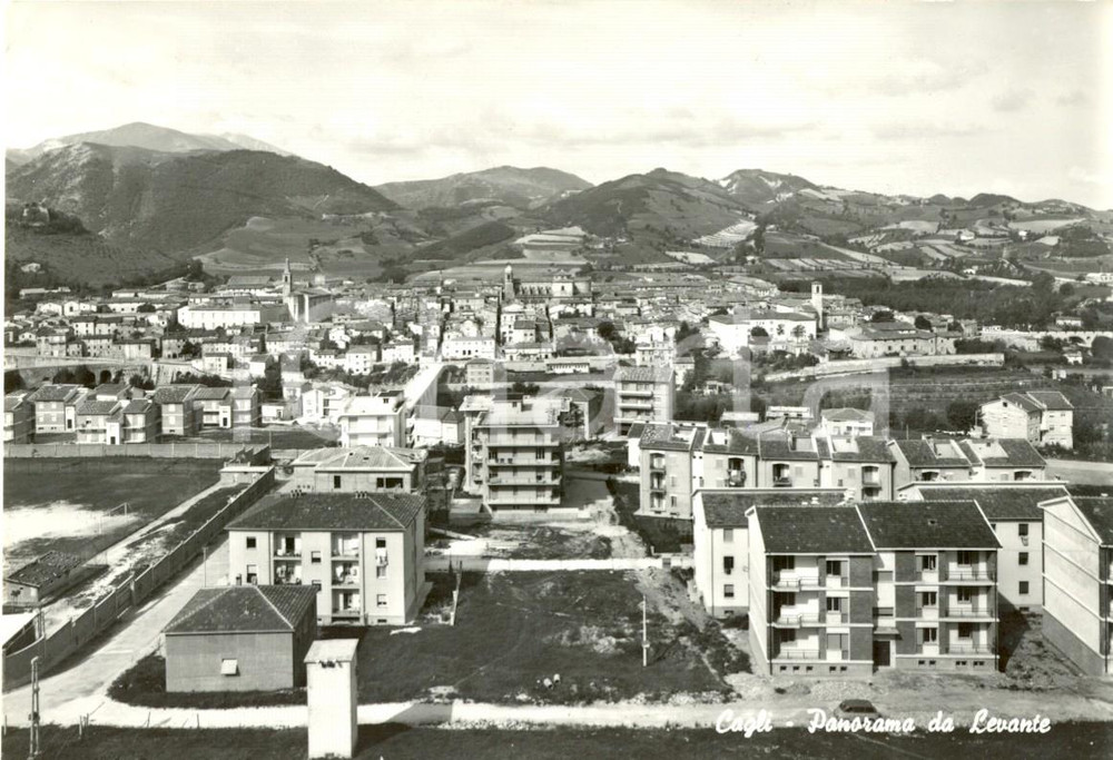 Cartolina originale da collezione 1969 CAGLI (PU) Panorama generale da Levante *Cartolina postale FG VG 1