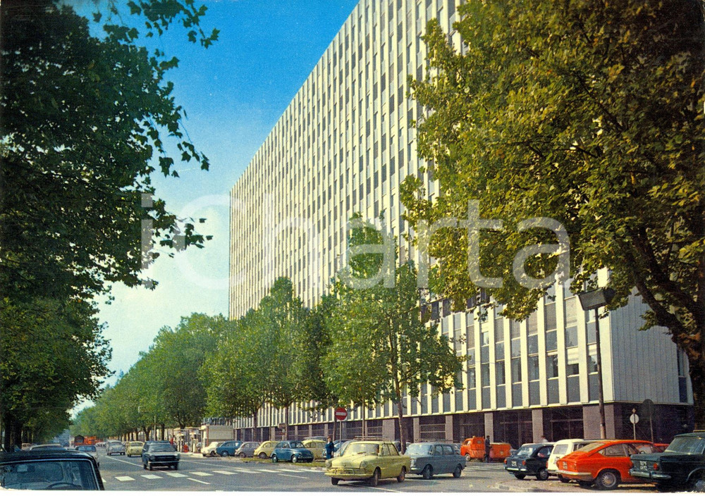 Cartolina originale da collezione 1960 ca TORINO Il nuovo PALAZZO SIP in Corso INGHILTERRA *Cartolina FG NV 1
