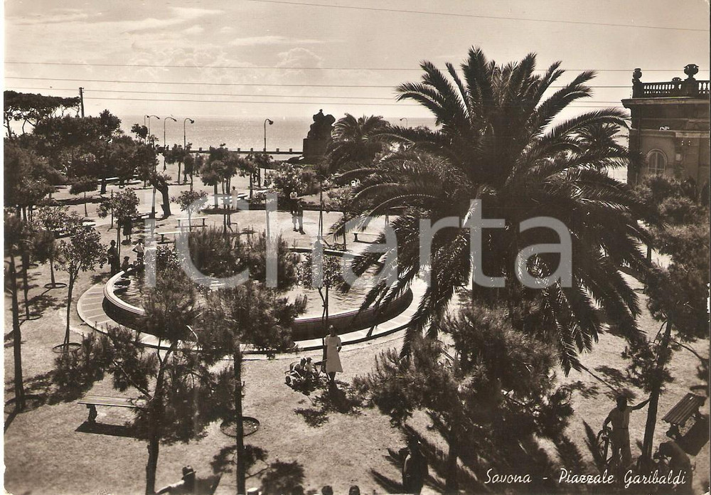 Cartolina originale da collezione 1955 ca SAVONA Piazzale Garibaldi Cartolina FG VG 1