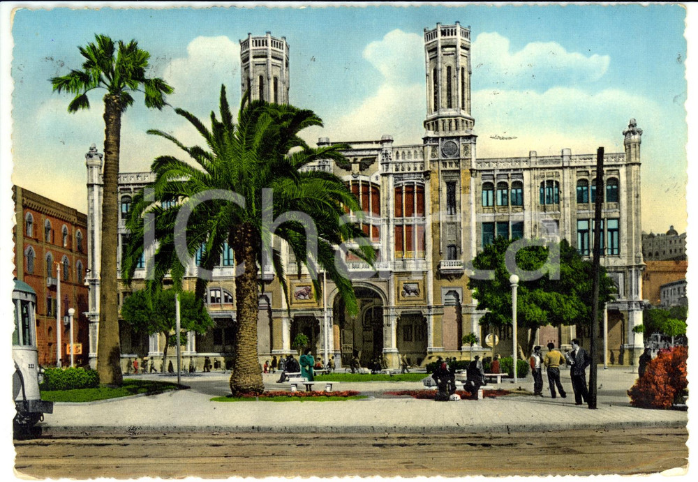 Cartolina originale da collezione 1956 CAGLIARI  Veduta dei giardini e del PALAZZO MUNICIPALE *Cartolina FG VG 1