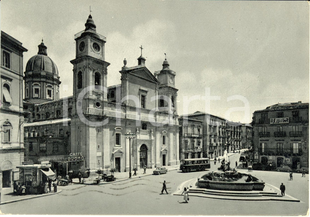 Cartolina originale da collezione 1965 CALTANISSETTA Piazza GARIBALDI e CAFFE' DUOMO *Cartolina FG VG 1