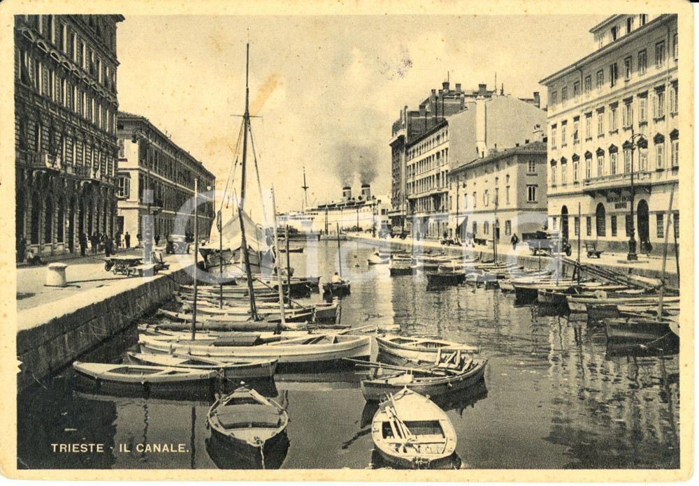 Cartolina originale da collezione 1940 ca TRIESTE Il CANAL GRANDE verso il mare * Cartolina ANIMATA FG NV 1