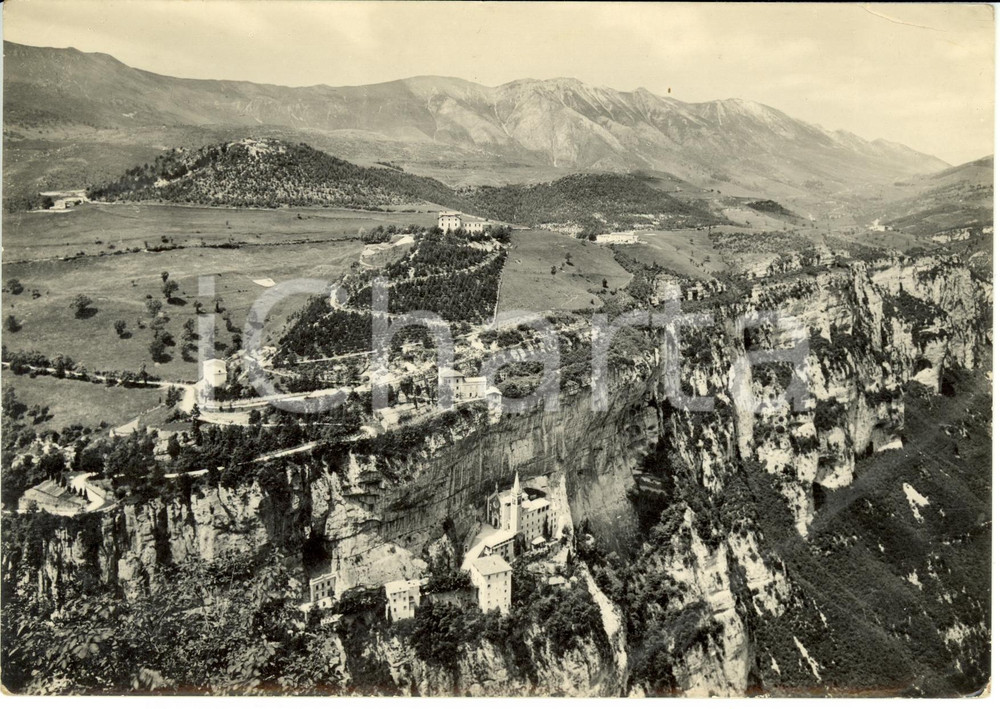 Cartolina originale da collezione 1954 SPIAZZI (VR) Panorama con santuario MADONNA della CORONA *Cartolina FG VG 1