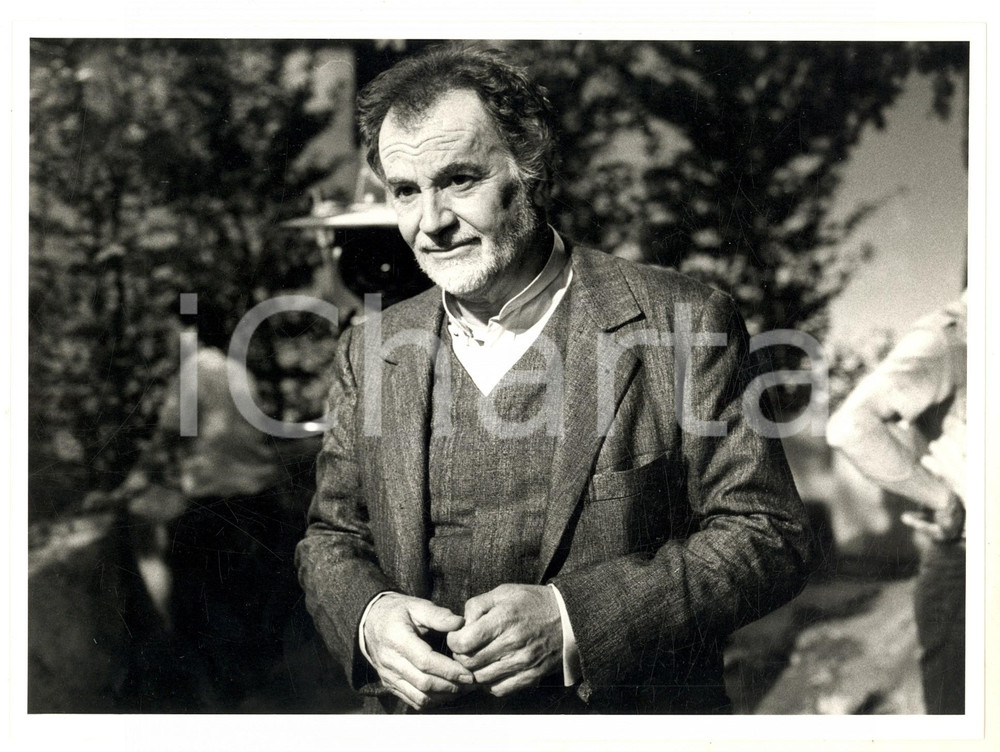 1985 ROMA - RAI "All'Uscita" - Gabriele FERZETTI durante le riprese *Foto 24x18