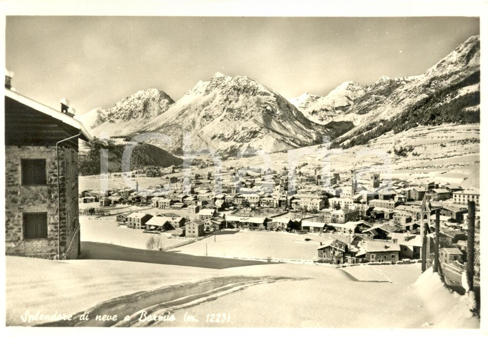Cartolina originale da collezione 1965 BORMIO (SO) Veduta generale innevata della CITTA' *Cartolina postale FG VG 1